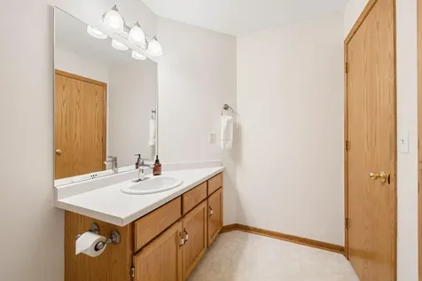 1805 Lakeridge Way Waconia MN 55387