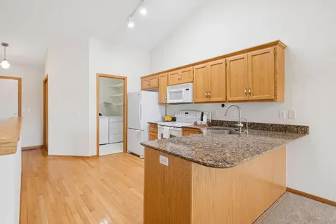 1805 Lakeridge Way Waconia MN 55387