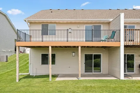 1805 Lakeridge Way Waconia MN 55387