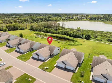 1805 Lakeridge Way Waconia MN 55387