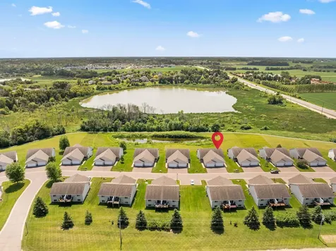 1805 Lakeridge Way Waconia MN 55387