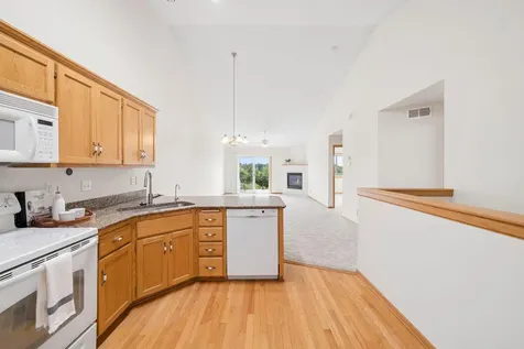 1805 Lakeridge Way Waconia MN 55387