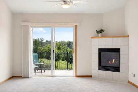 1805 Lakeridge Way Waconia MN 55387