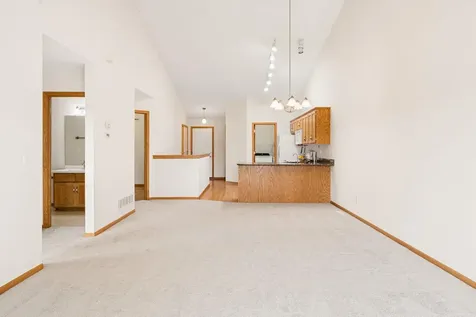 1805 Lakeridge Way Waconia MN 55387