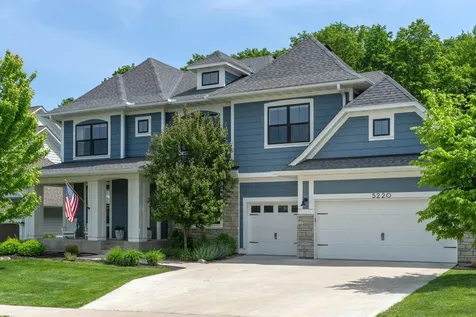 5220 Yellowstone Lane N Plymouth MN 55446