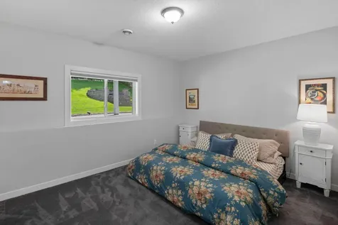 5220 Yellowstone Lane N Plymouth MN 55446