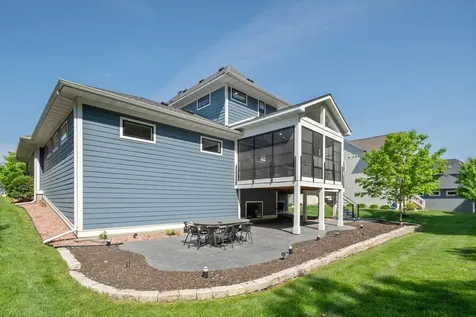 5220 Yellowstone Lane N Plymouth MN 55446