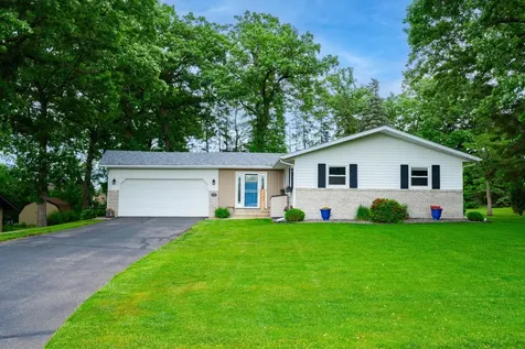 226 16th Avenue SE Saint Joseph MN 56374