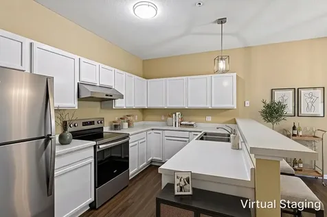 454 Willoughby Way W Hopkins MN 55305