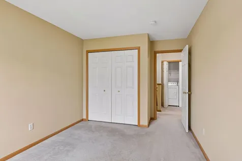 454 Willoughby Way W Hopkins MN 55305