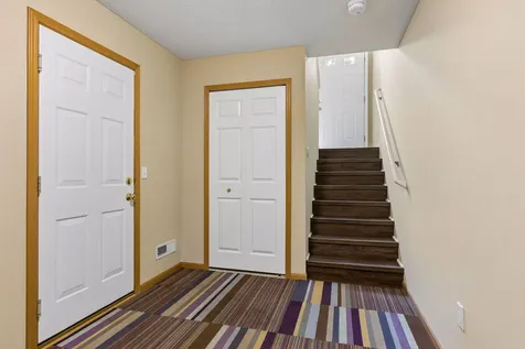 454 Willoughby Way W Hopkins MN 55305