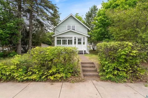 1515 N 8th Avenue E Duluth MN 55805