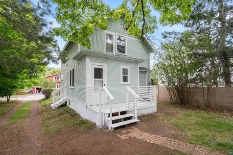 1515 N 8th Avenue E Duluth MN 55805