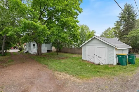 1515 N 8th Avenue E Duluth MN 55805