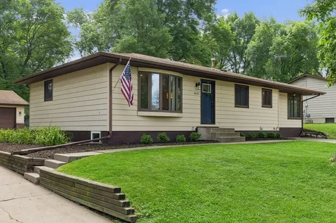 6631 Oakwood Street Rockford MN 55373
