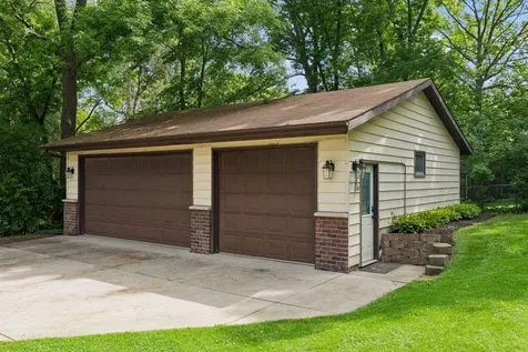 6631 Oakwood Street Rockford MN 55373