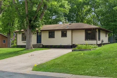 6631 Oakwood Street Rockford MN 55373