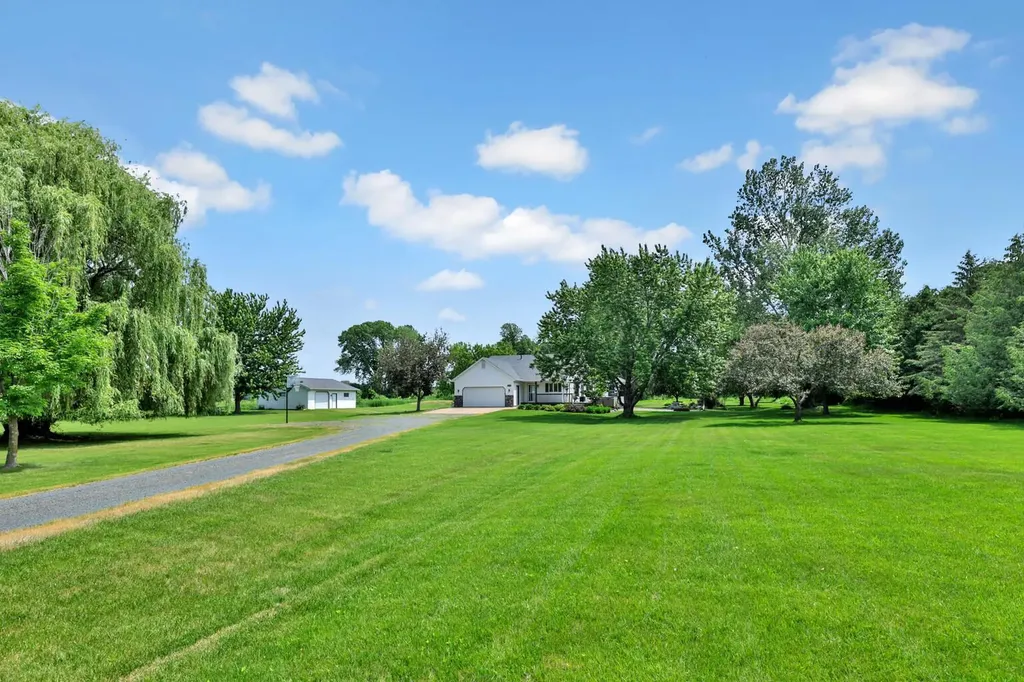 32951 Park Trail Center City MN 55012