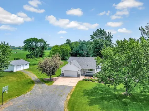 32951 Park Trail Center City MN 55012