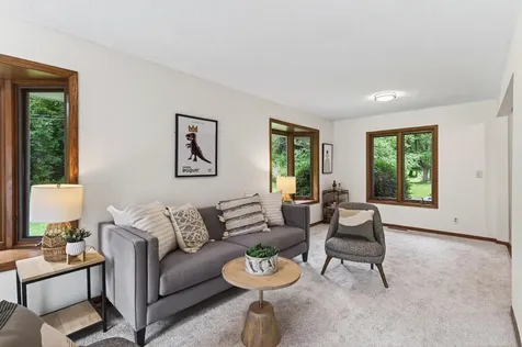 5249 W 92nd Street Bloomington MN 55437