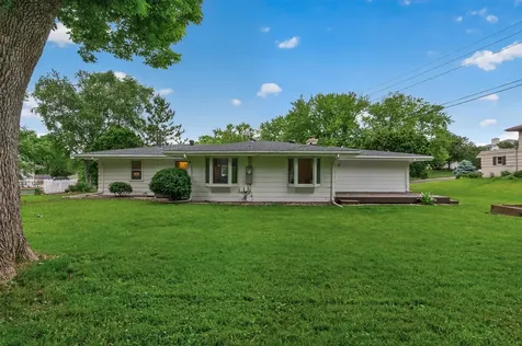 5249 W 92nd Street Bloomington MN 55437