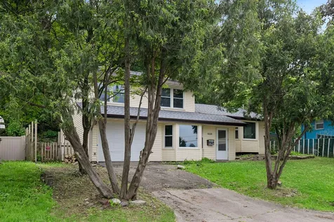 54 King Street W Saint Paul MN 55107