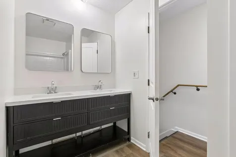 54 King Street W Saint Paul MN 55107