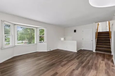 54 King Street W Saint Paul MN 55107