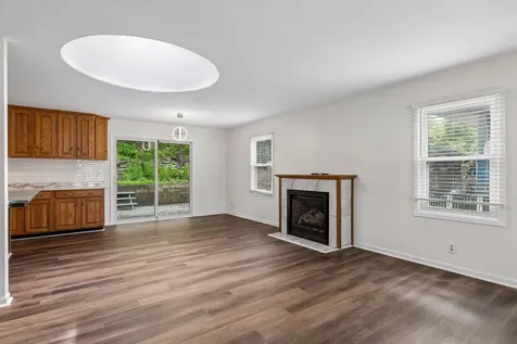 54 King Street W Saint Paul MN 55107