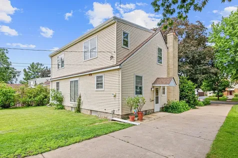 1014 Idaho Avenue W Saint Paul MN 55117