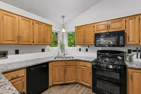 3689 Willbrook Court Eagan MN 55123