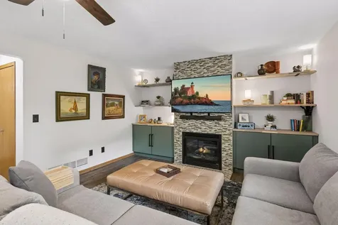3689 Willbrook Court Eagan MN 55123
