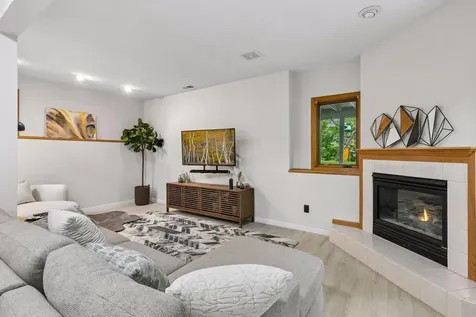 3689 Willbrook Court Eagan MN 55123