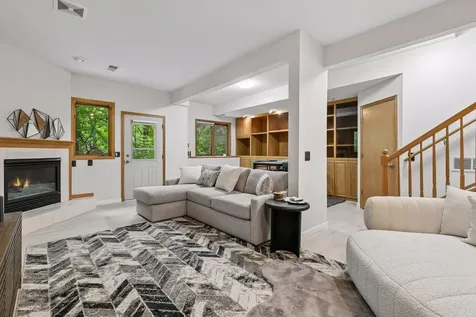 3689 Willbrook Court Eagan MN 55123