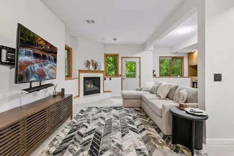 3689 Willbrook Court Eagan MN 55123
