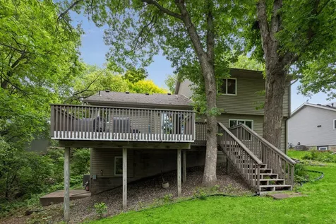 3689 Willbrook Court Eagan MN 55123