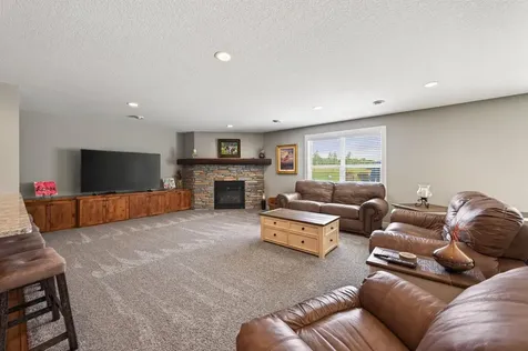 7979 117th Street NW Annandale MN 55302