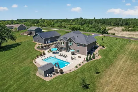 7979 117th Street NW Annandale MN 55302