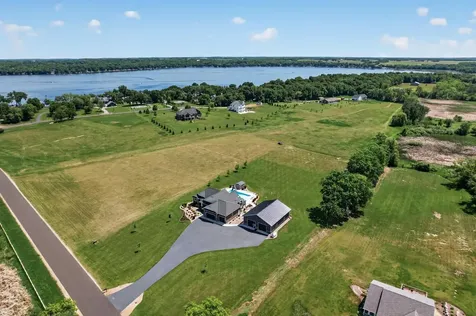 7979 117th Street NW Annandale MN 55302