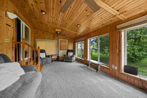 1516 Wellington Crescent Faribault MN 55021