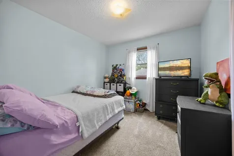 1516 Wellington Crescent Faribault MN 55021