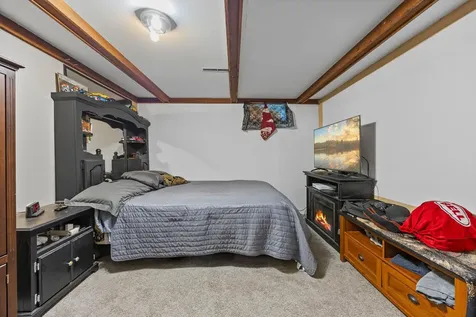 1516 Wellington Crescent Faribault MN 55021