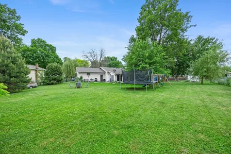 1516 Wellington Crescent Faribault MN 55021