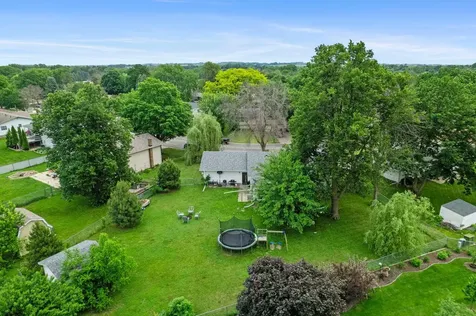 1516 Wellington Crescent Faribault MN 55021