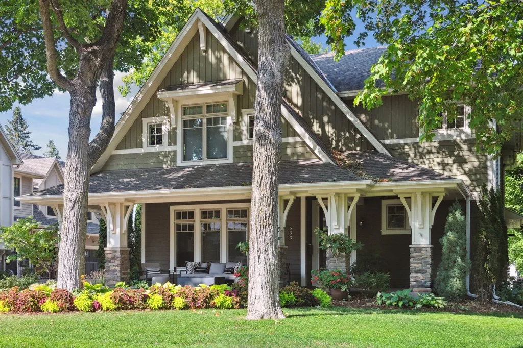 633 Park Street E Wayzata MN 55391