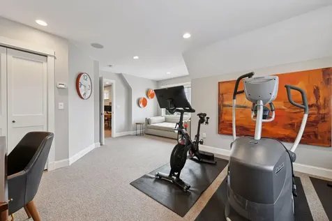 633 Park Street E Wayzata MN 55391