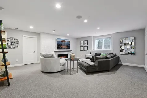 633 Park Street E Wayzata MN 55391