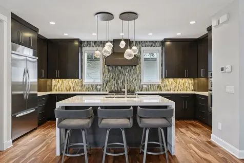 633 Park Street E Wayzata MN 55391