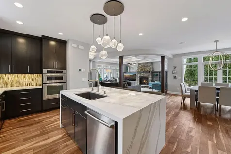 633 Park Street E Wayzata MN 55391
