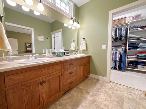 1810 Minnehuta Drive Fergus Falls MN 56537